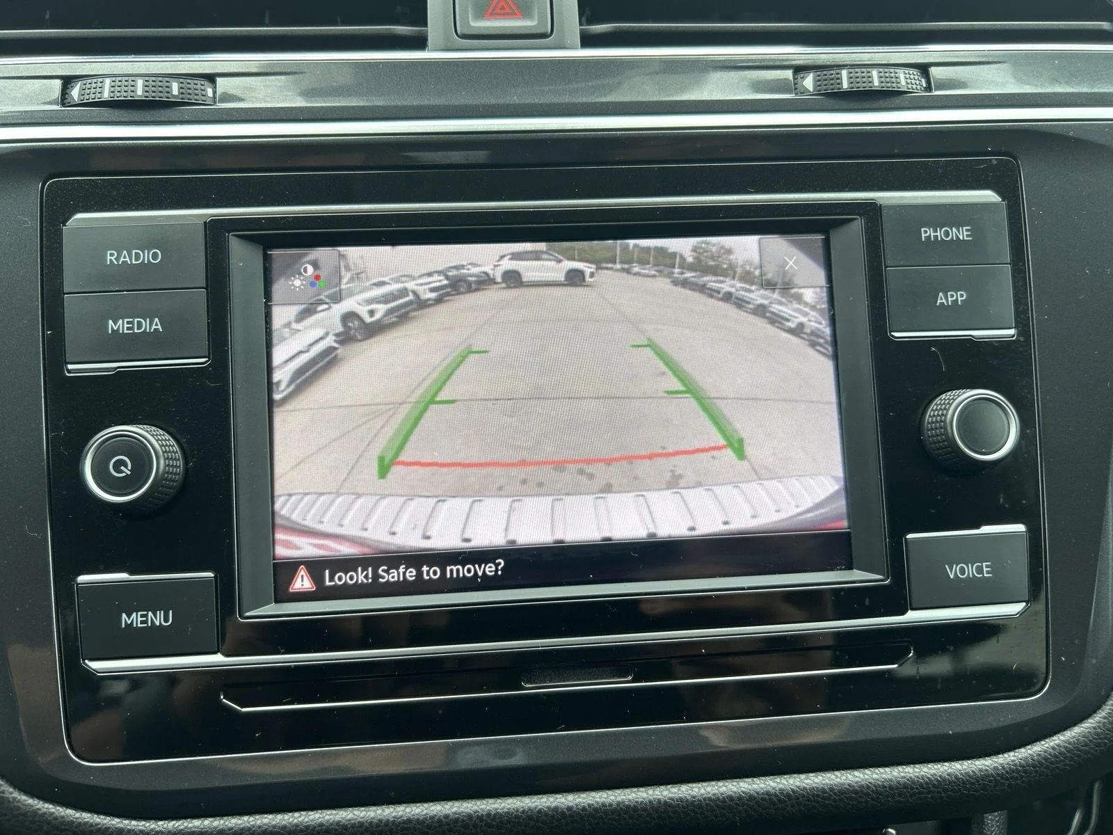 Used 2023 GRAY Volkswagen S image 17