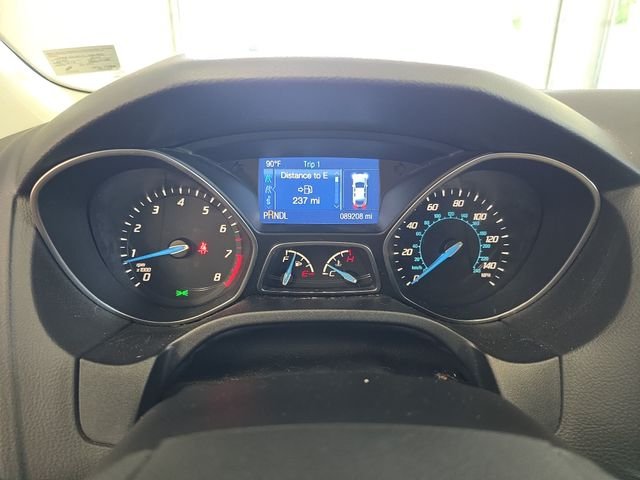 Used 2014 Red Ford SE image 18