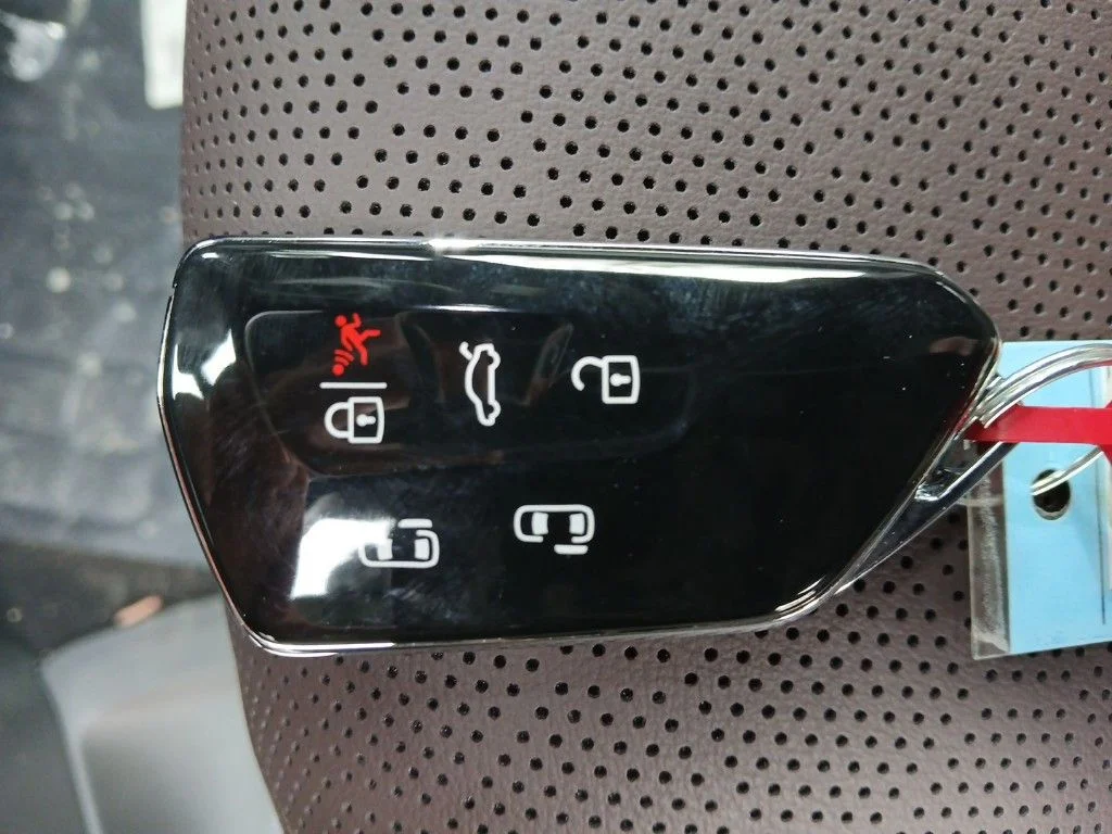 2025 Volkswagen ID. Buzz PRO S - Photo 28
