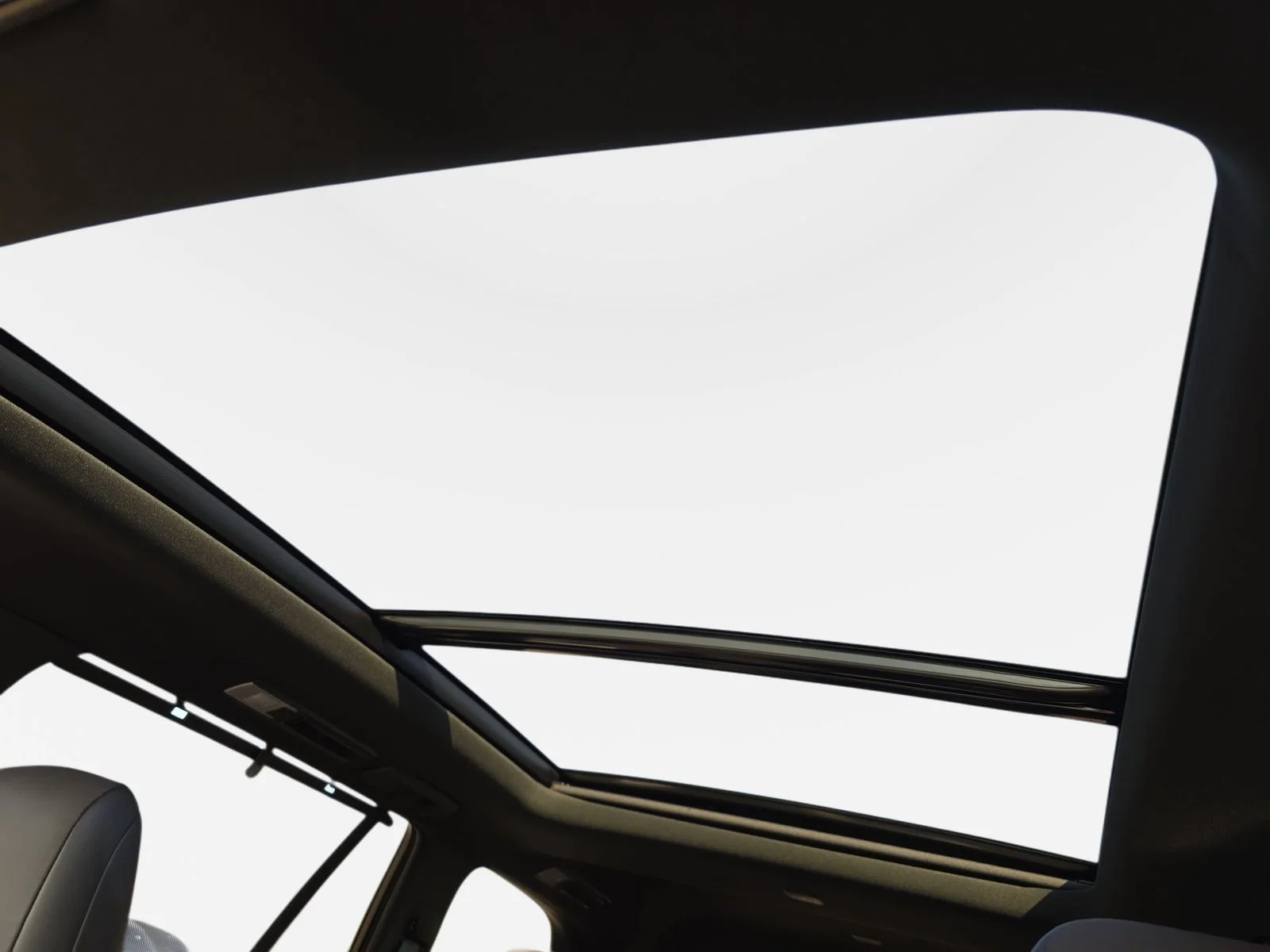 Used 2025 Mica Lexus 350 Premium image 16