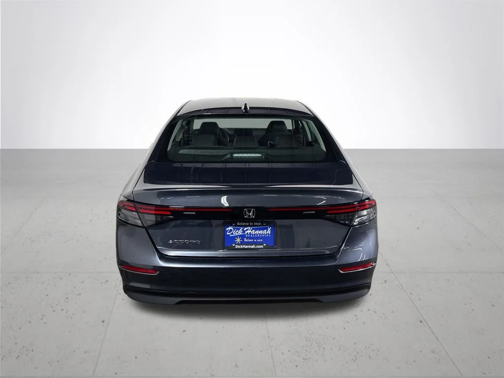 New 2026 Meteorite Gray Metallic Honda SE image 7