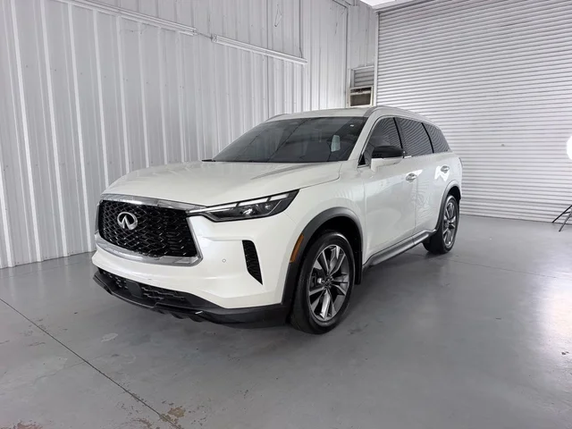 2023 INFINITI QX60 LUXE