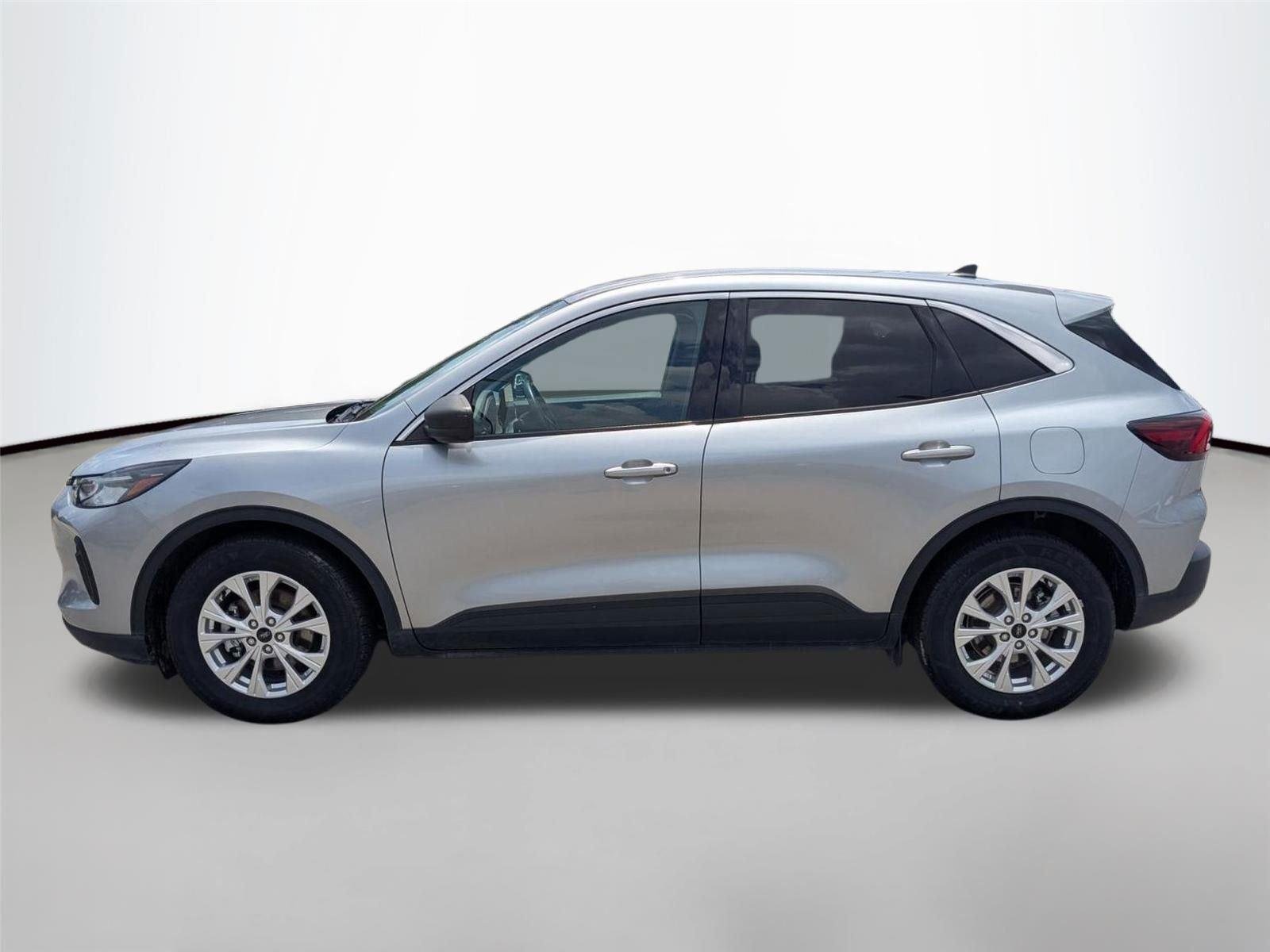 Used 2023 Iconic Silver Metallic Ford Active image 8