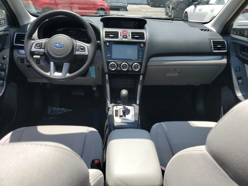 Used 2017 Gray Subaru 2.5i Premium image 16