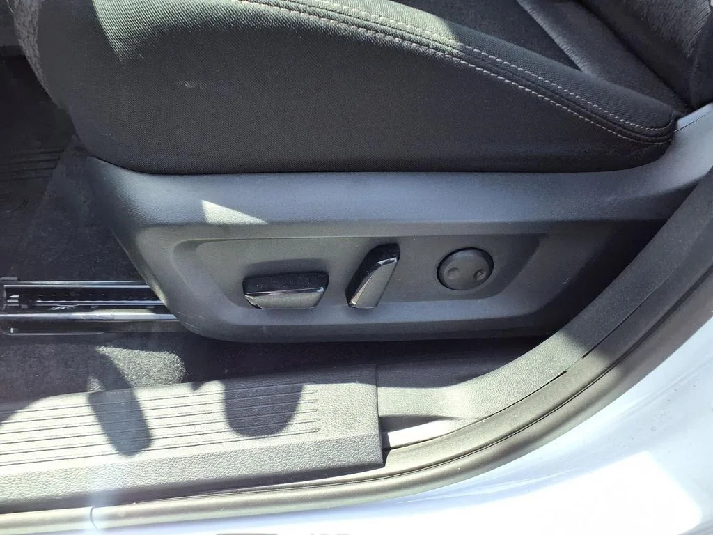 Used 2026 White Nissan SV image 21