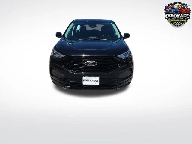 Used 2024 Black Ford SE image 8