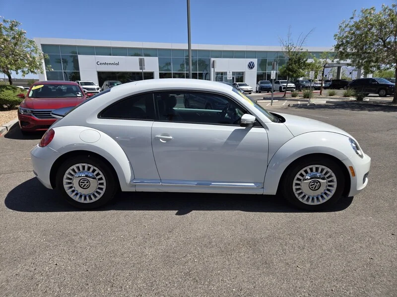 Used 2016 White Volkswagen 1.8T SE image 8