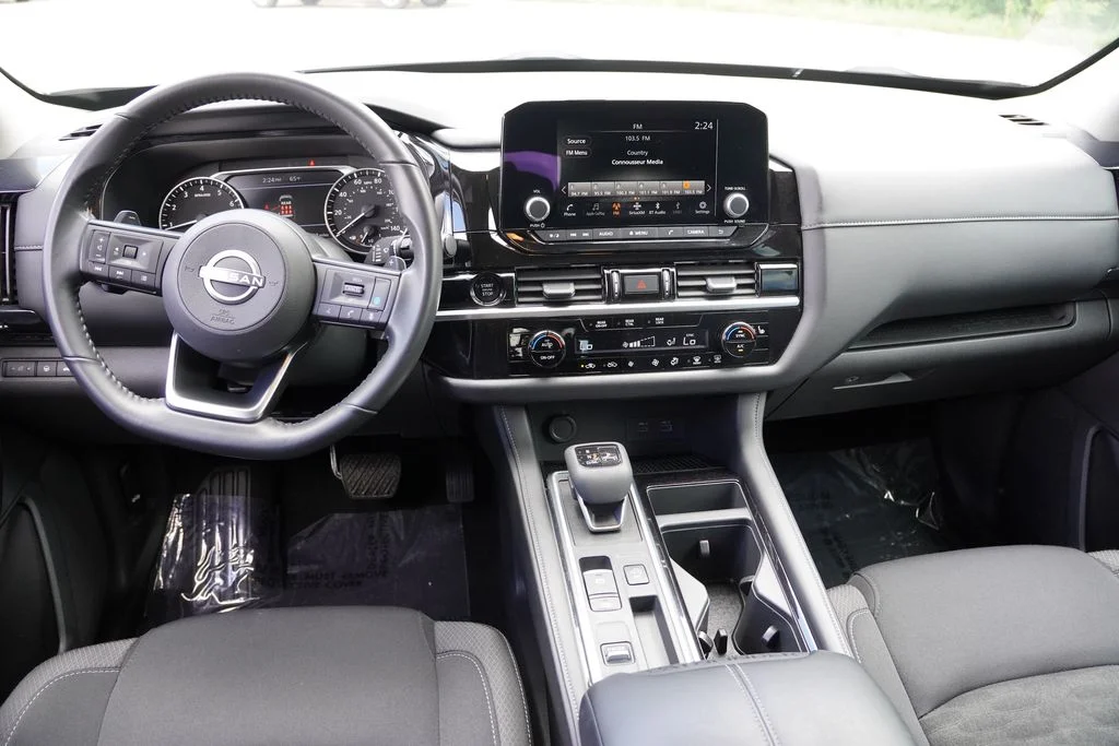 Used 2025 Brilliant Silver Metallic Nissan SV image 20