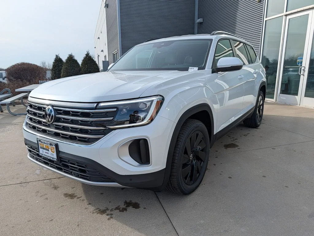 New 2026 White/off-white Volkswagen 2.0T SE w/Technology image 7