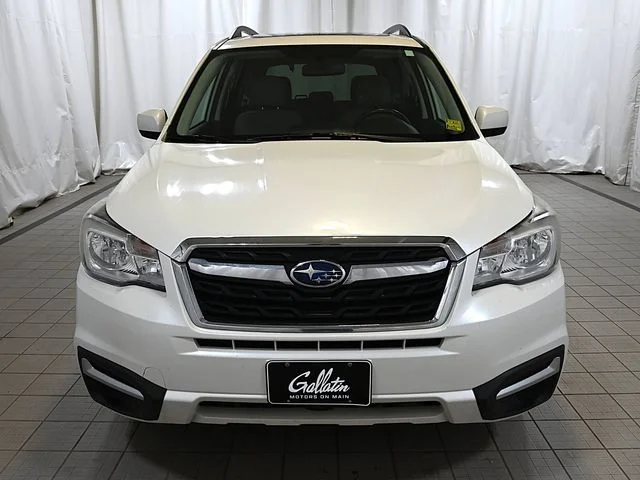 Used 2017 White Subaru 2.5i Premium image 16
