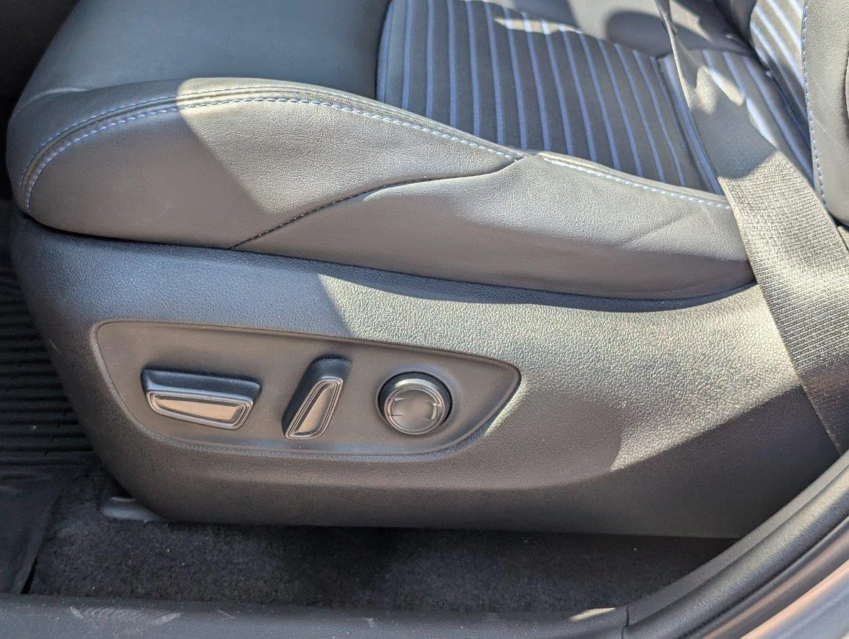 Used 2023 Silver Sky Metallic w/Midnight Black Metallic Roof Toyota XSE image 19