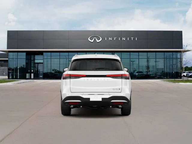 New 2027 RADIANT WHITE INFINITI Luxe AWD image 6