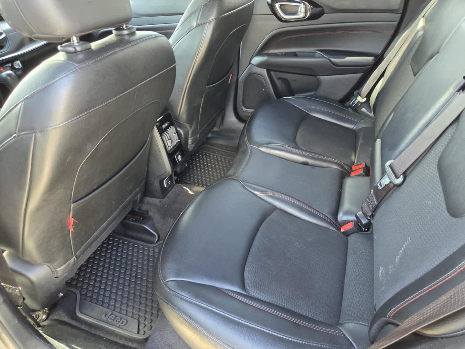 Used 2023 Granite Crystal Metallic Clearcoat Jeep Trailhawk image 13
