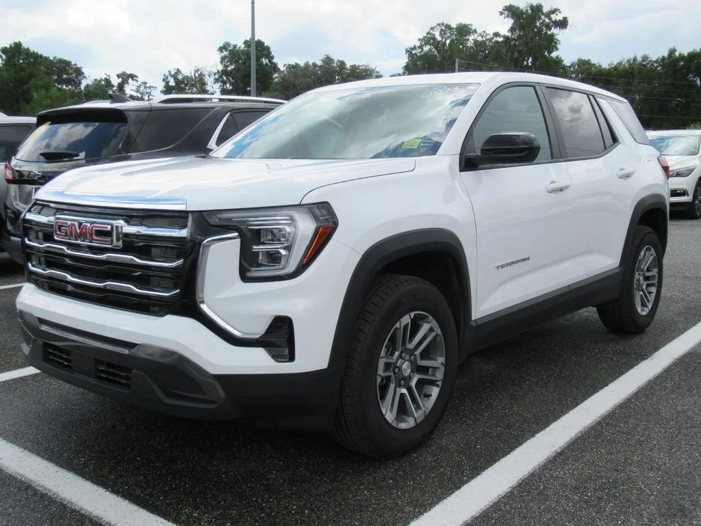 Used 2026 White GMC Elevation image 2