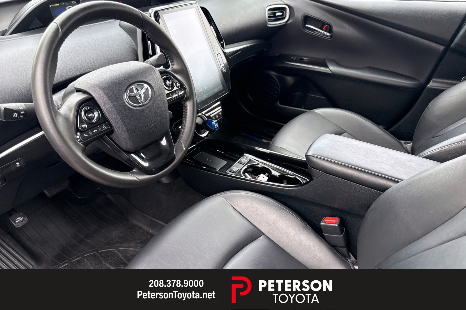 Used 2020 Silver Toyota XLE image 9