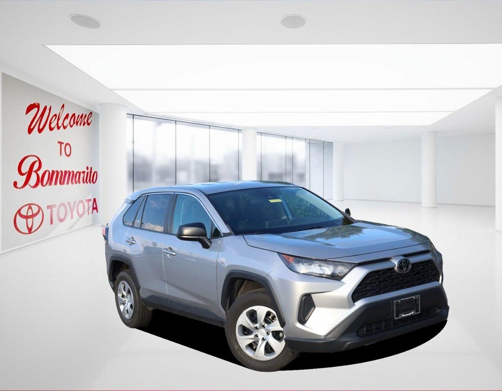 Certified Used 2022 White Toyota LE AWD (Natl) image 2