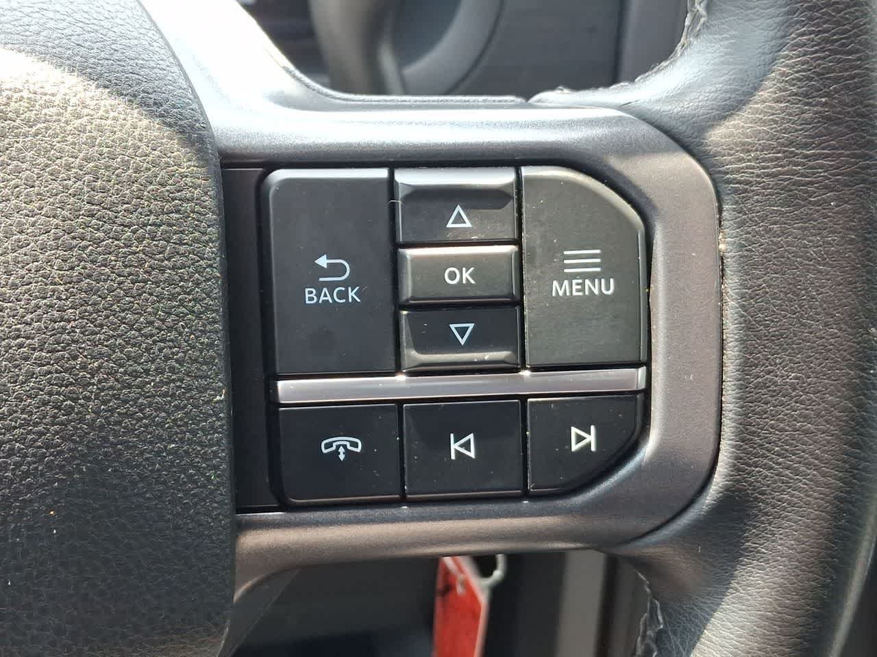 Used 2024 Agate Black Metallic Ford XLT image 24