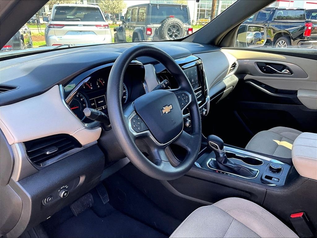 Used 2023 Gray Chevrolet LS image 8