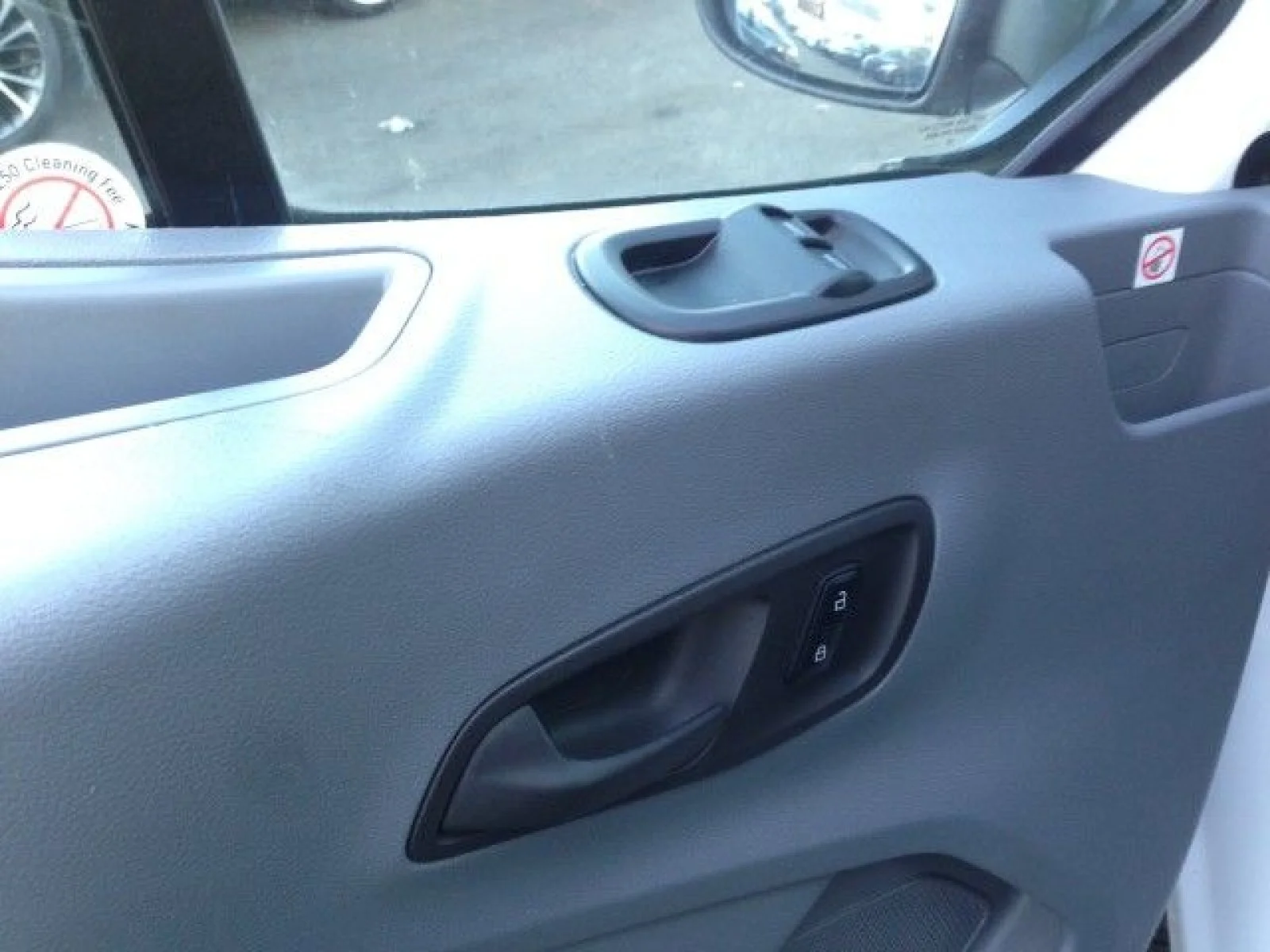 Used 2019 Oxford White Ford w/ rearCam image 28