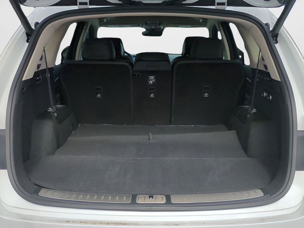 New 2026 White Genesis 2.5T ADVANCED image 10