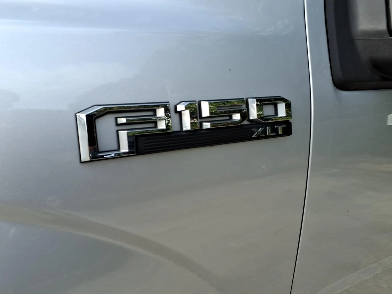 Used 2018 Silver Ford XLT image 6