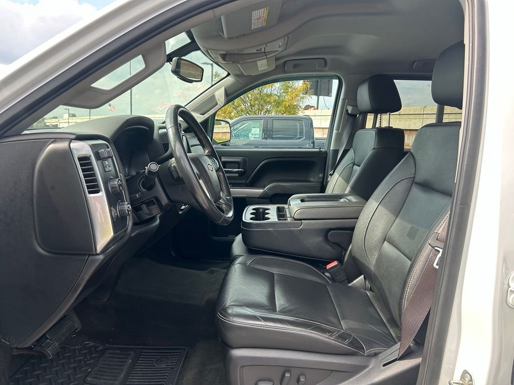 Used 2016 Summit White Chevrolet LT image 9