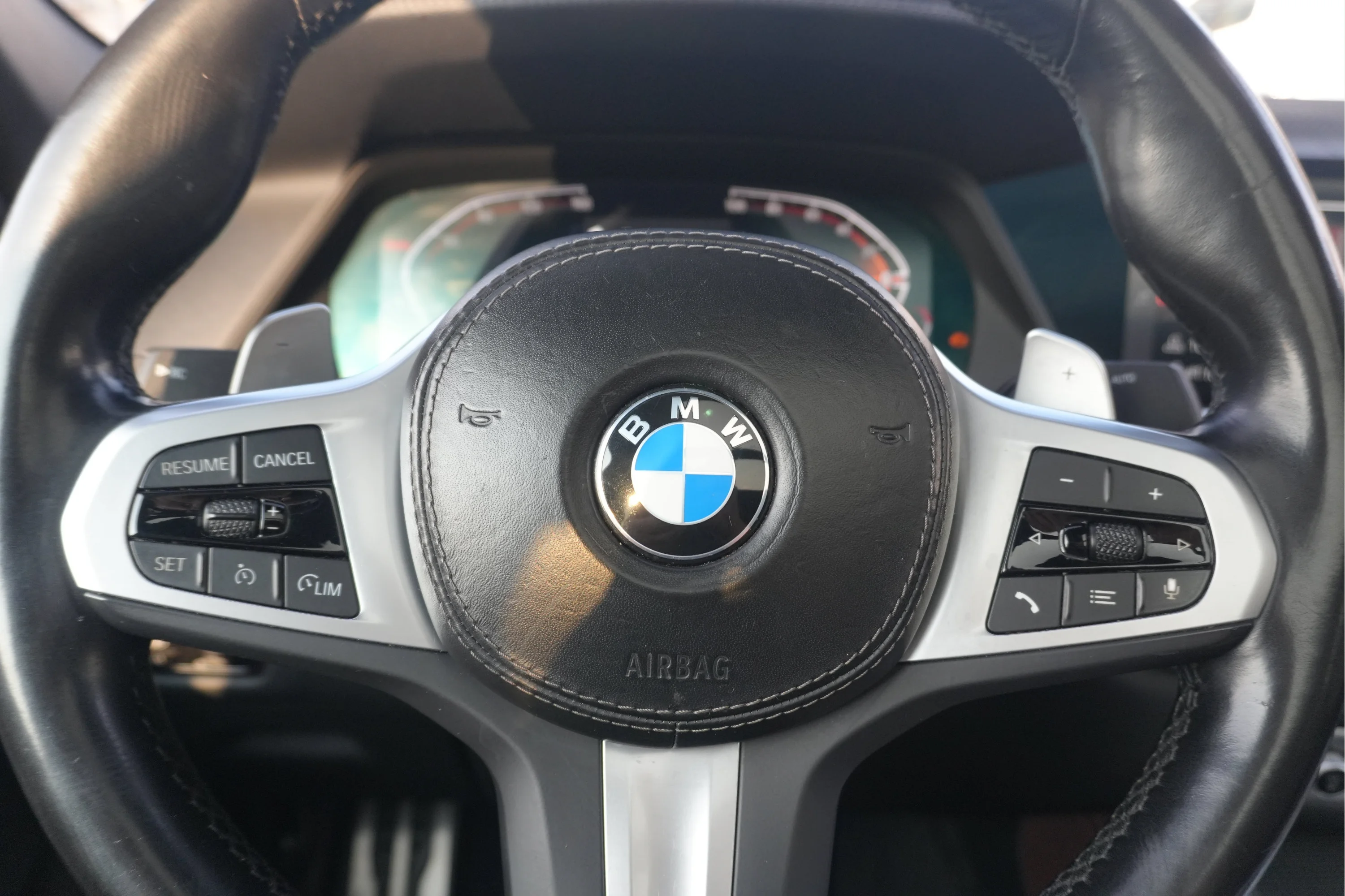 Used 2022 Mineral White Metallic BMW xDrive40i image 37