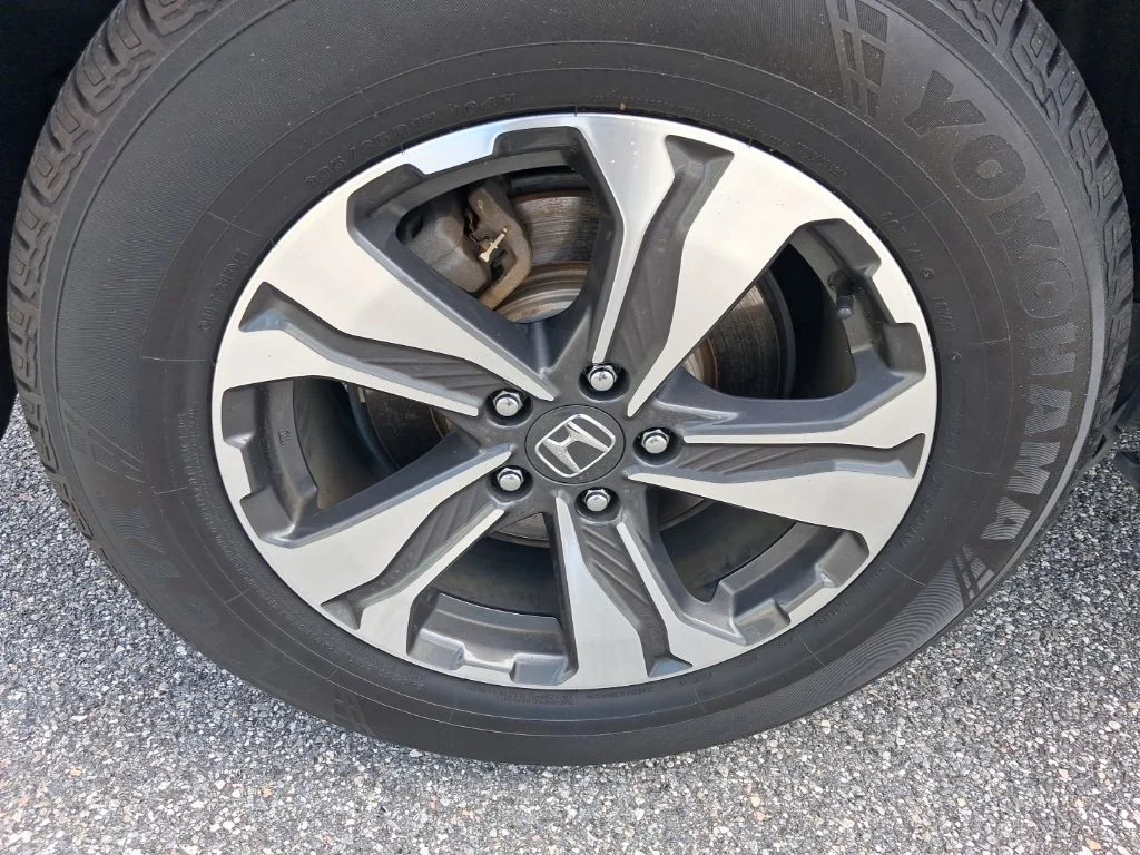 Used 2019  Honda LX image 12