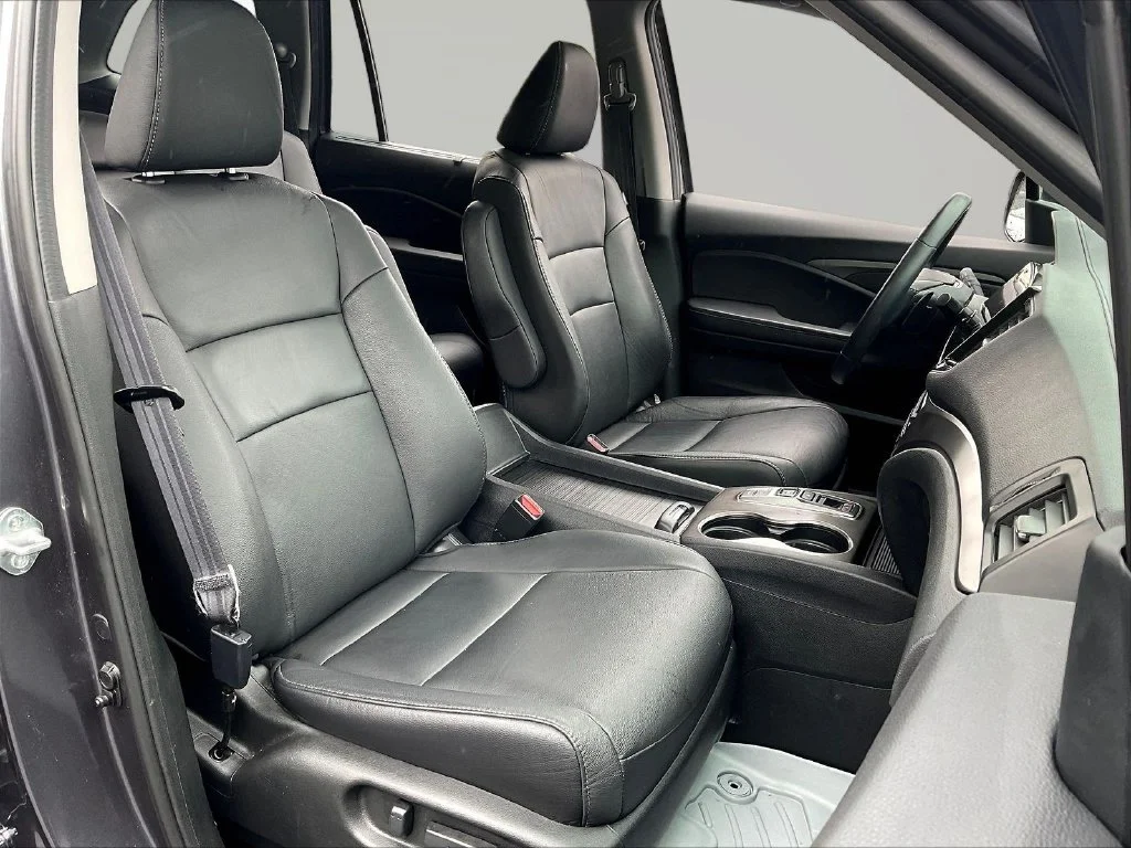 Used 2022  Honda Special Edition image 33