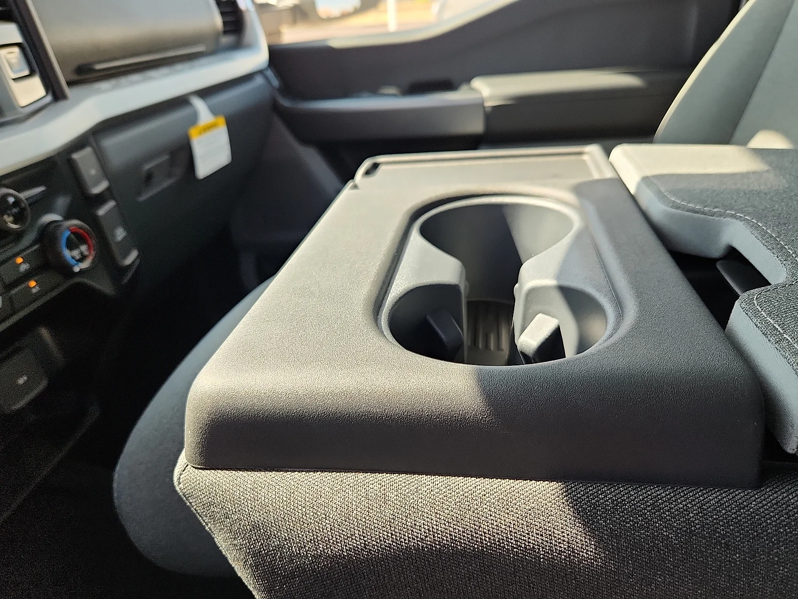 New 2027 Oxford White Ford XLT image 25