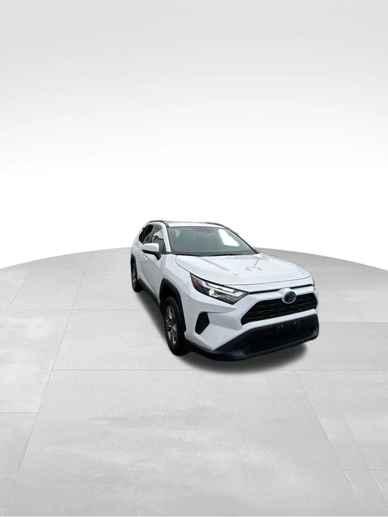 Used 2024 White Toyota XLE image 8