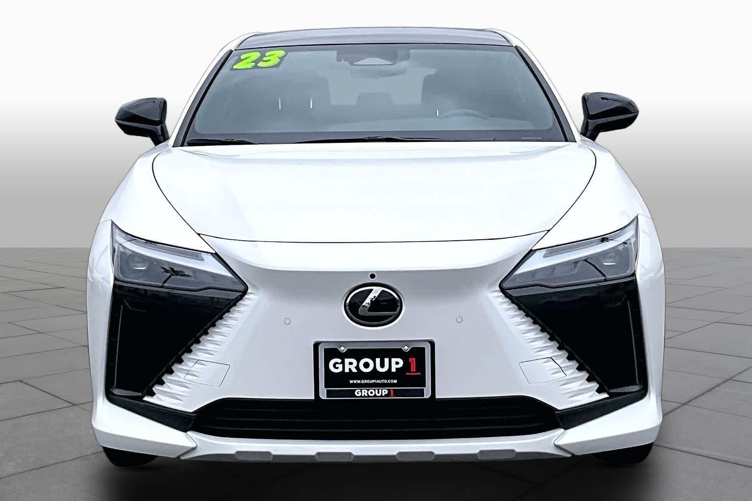 Certified Used 2023 Eminent White Pearl Lexus Premium image 4