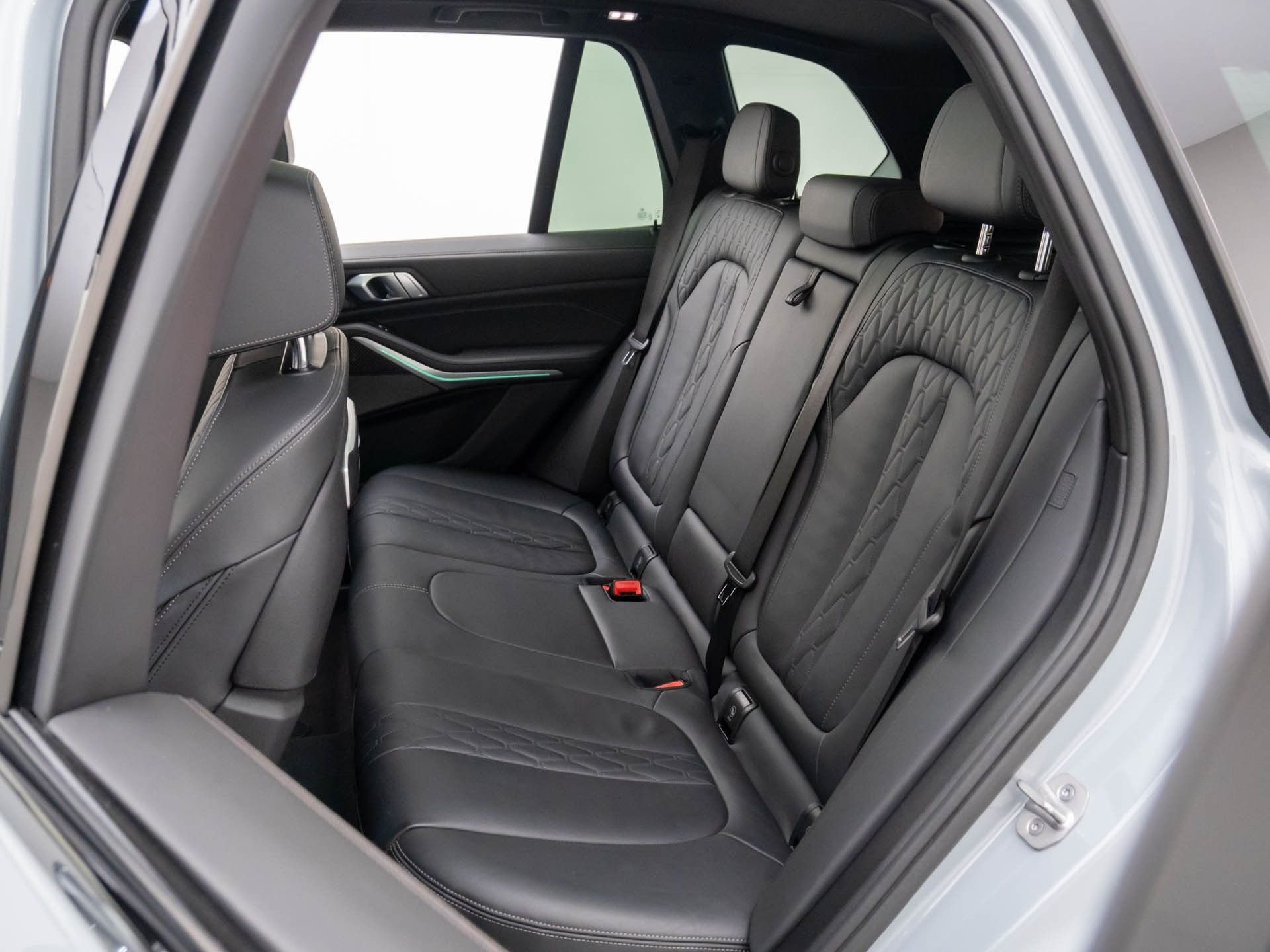 Certified Used 2024 Brooklyn Grey Metallic BMW M60i image 18