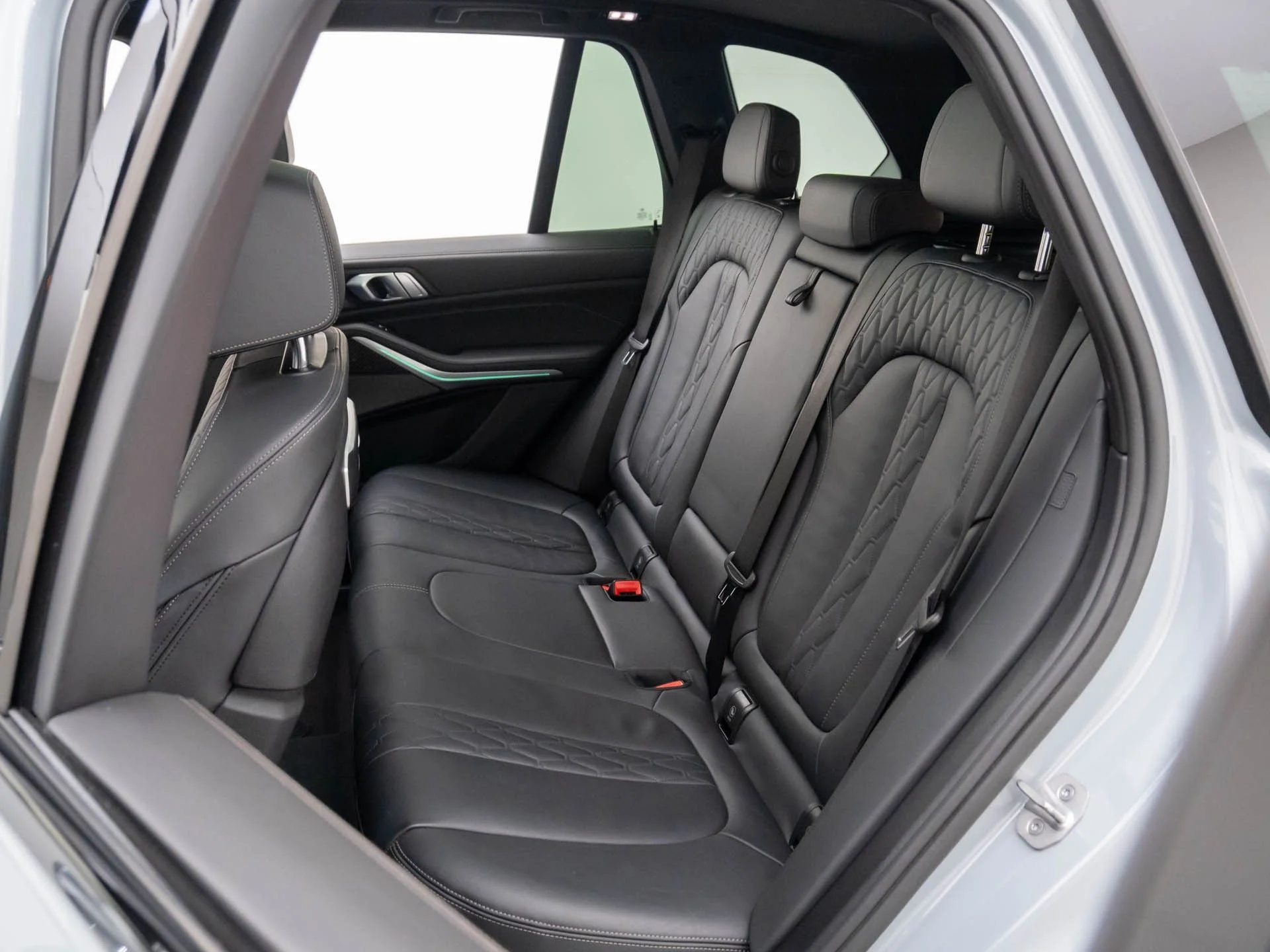 Certified Used 2024 Gray BMW M60i image 18