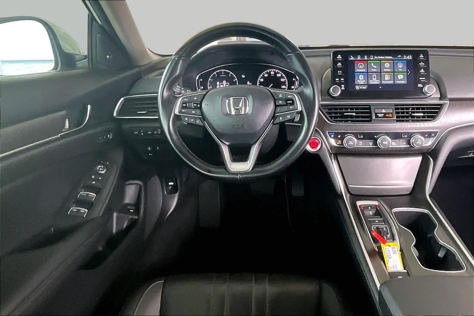 Used 2021 Platinum White Pearl Honda Touring image 6