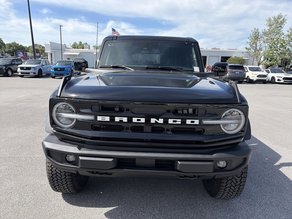 New 2026 Shadow Black Ford Outer Banks® image 10