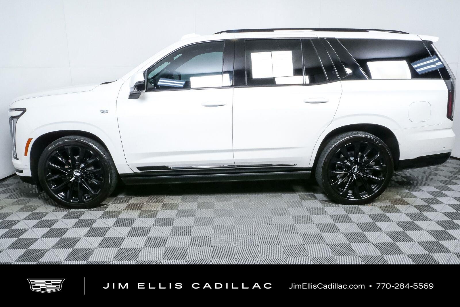 Used 2025 Crystal White Tricoat Cadillac Sport Platinum image 35