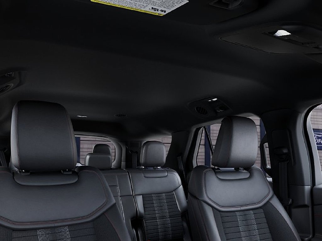 New 2027 Agate Black Metallic Ford ST-Line image 22