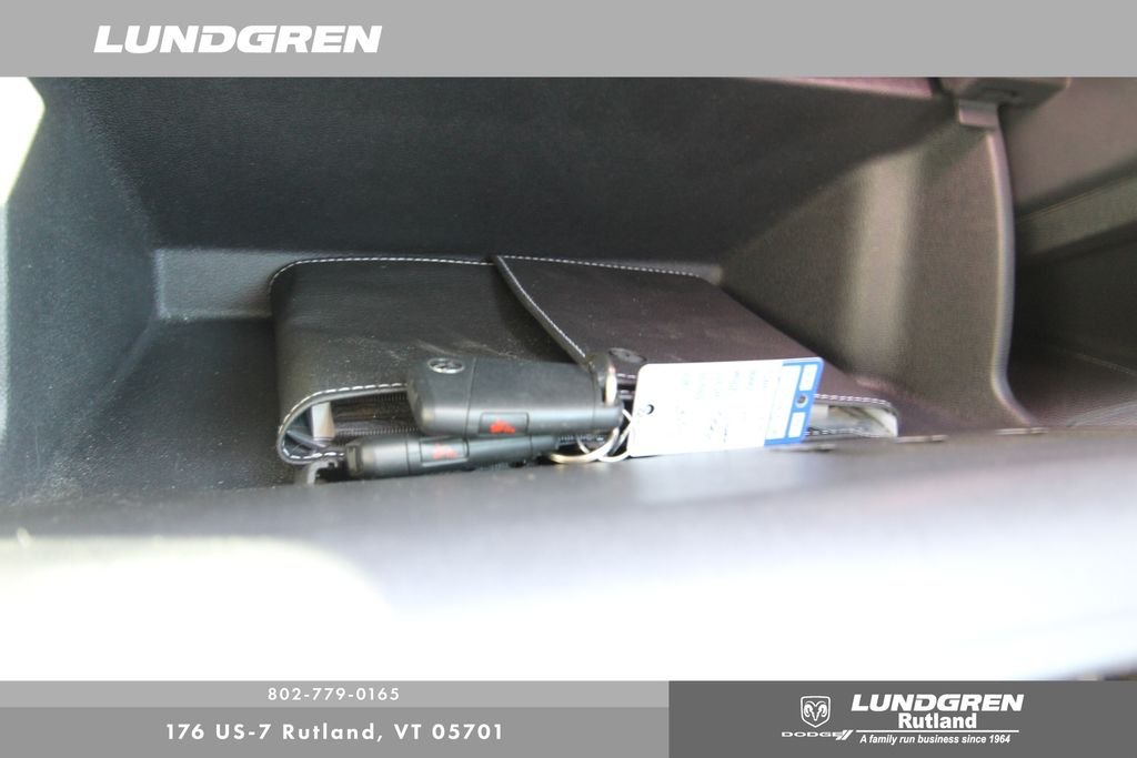 Used 2023 Gray Volkswagen 2.0T SE image 40