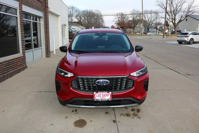 New 2026 Rapid Red Metallic Tinted Clearcoat Ford Active® image 3