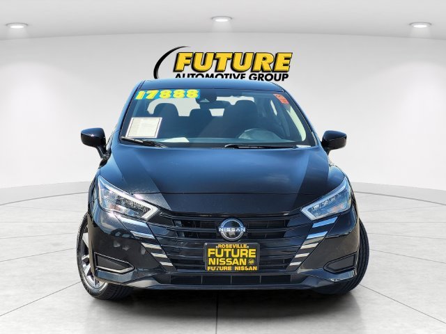 Used 2025 Black Nissan 1.6 SV image 2