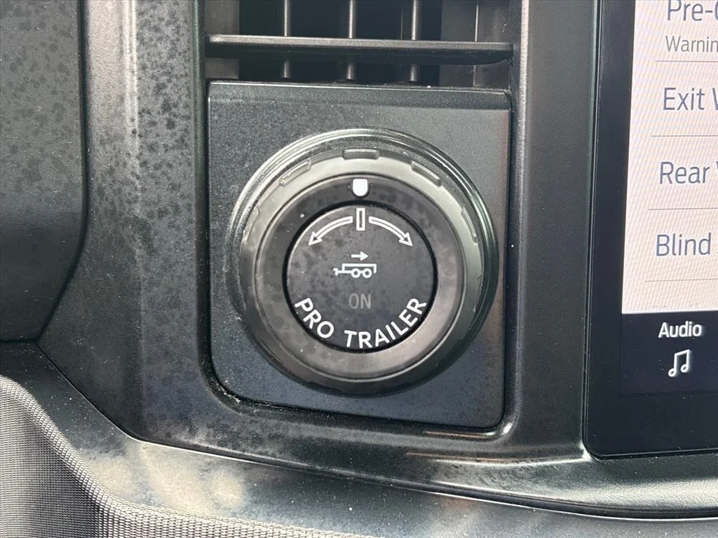 Used 2025 Black Ford Platinum image 43