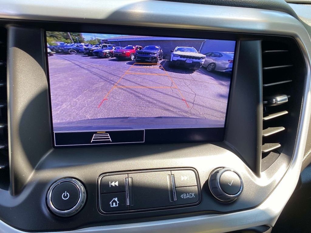 Used 2023 Silver GMC SLE image 14