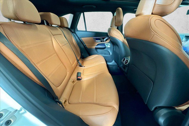 New 2026 Polar White Mercedes-Benz GLC 300 image 55
