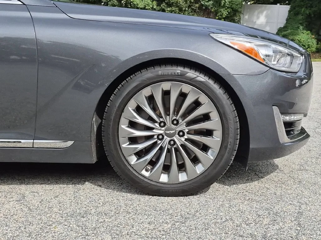 Used 2017 Gray Genesis 5.0 Ultimate image 33