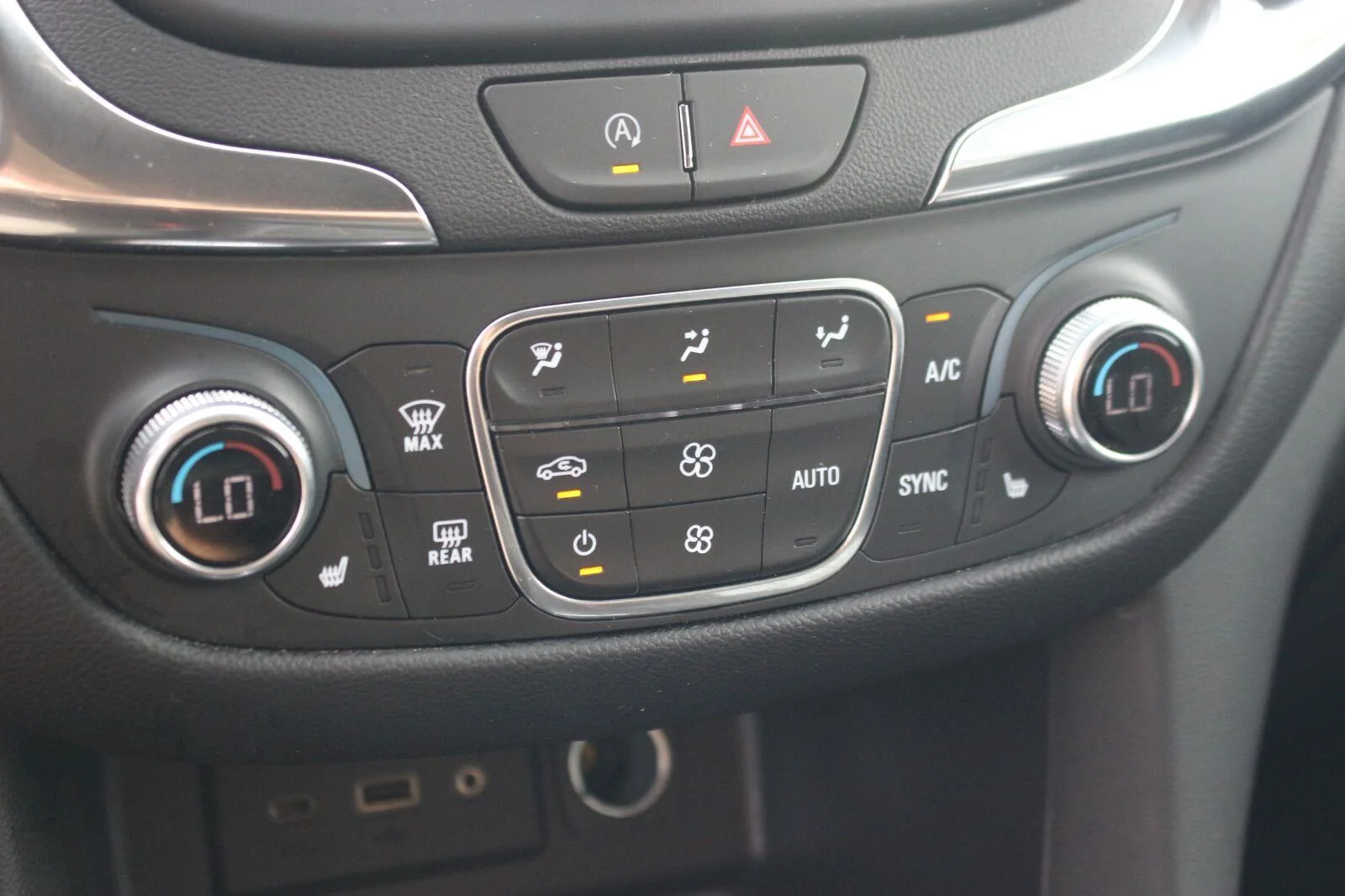 Used 2024 Sterling Gray Metallic Chevrolet LT image 27
