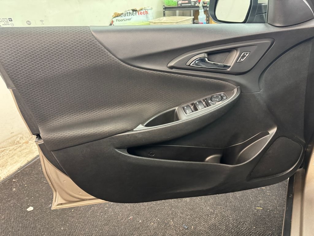 Used 2023 Gray Chevrolet LT image 14