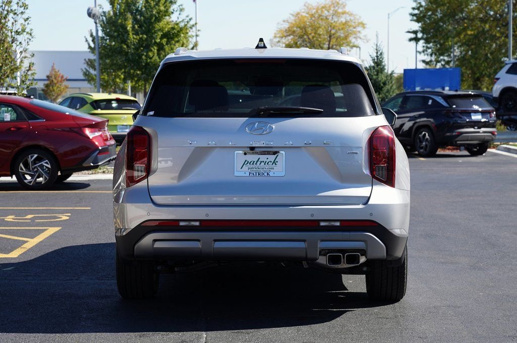 Certified Used 2025 Typhoon Silver Hyundai SEL image 6