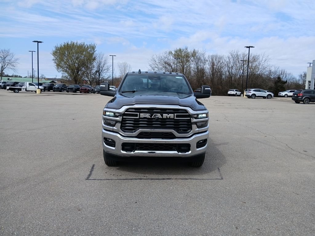 New 2026 Granite Crystal Metallic Clear-Coat Exterior Paint RAM Tradesman image 2