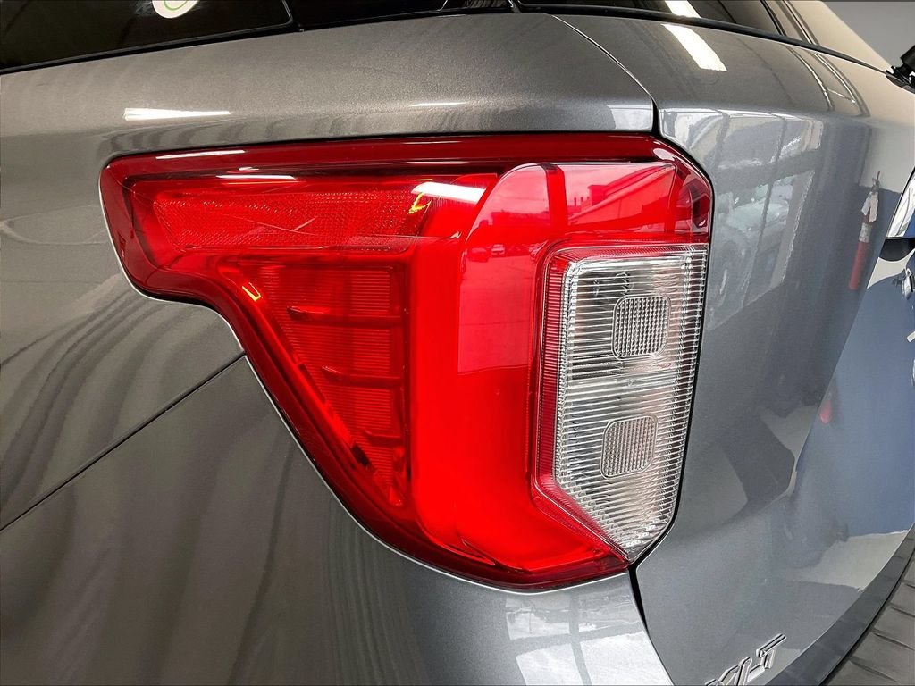 Used 2023 Gray Ford XLT image 35